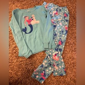Gymboree winter Mermaid/snowman pjs. Size 8. Good condition